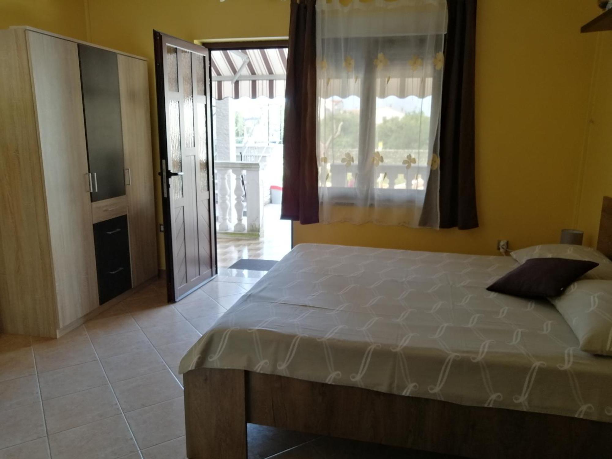 Viktor Rooms And Apartments 2 Rovigno Esterno foto